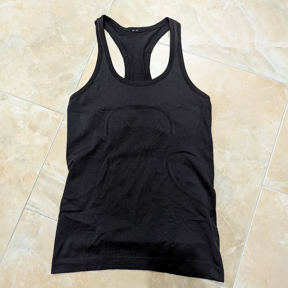 Lululemon Swiftly Tech Racerback Tank Top 2.0Hip Length Black - Size 6